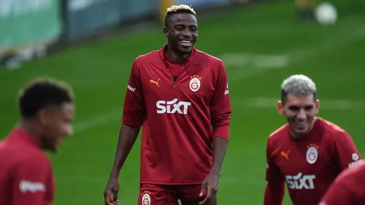 Osimhen ocakta gidecek dediler! Arkadaşı da Galatasaray'la masaya oturacak 1