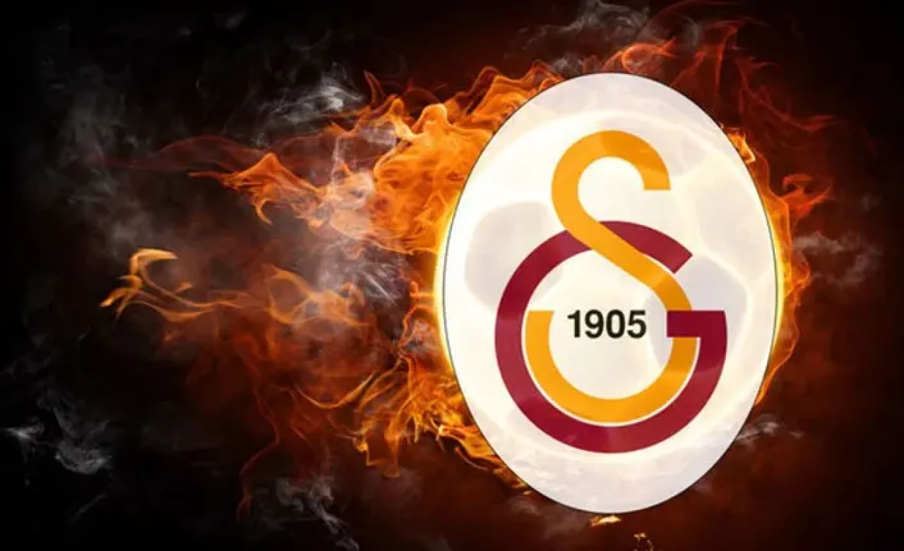 Galatasaray 25 milyon euroluk sol bekle masaya oturdu! Dursun Özbek'ten net mesaj: "Bu sorunu çözün.." 1