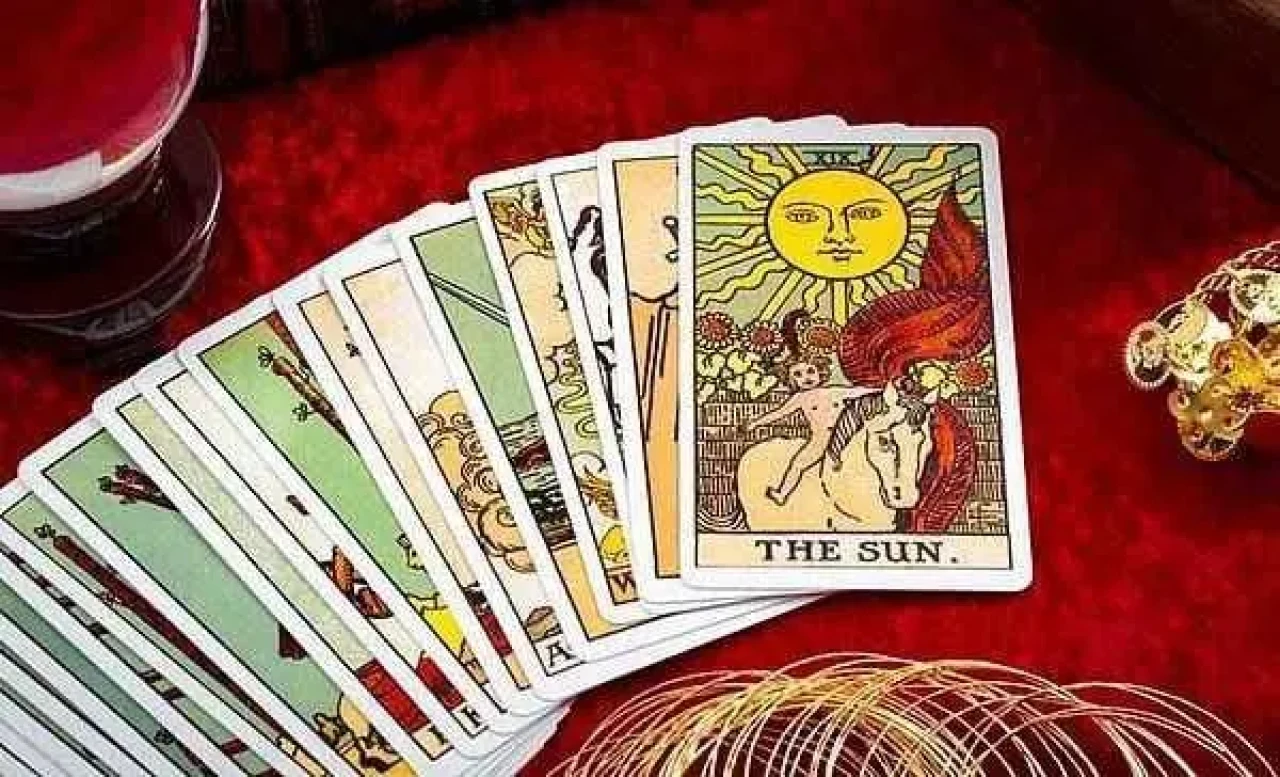 30 Kasım 2024 Cumartesi: Günlük Tarot Falı (Aşk, Sağlık, Para, İş) 2