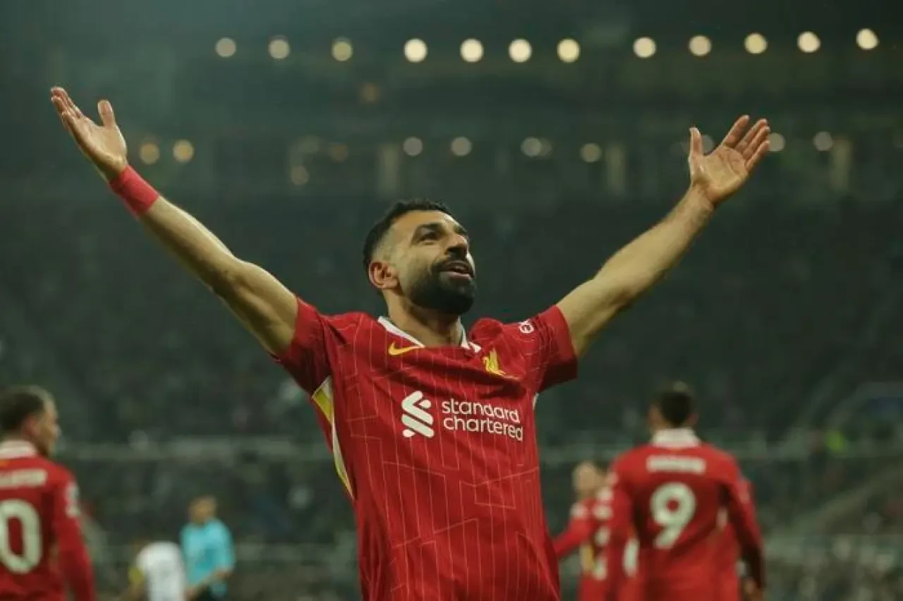 Salah resmen Galatasaray'a geliyor: Taraflar anlaşırsa o tarihte 3 yıllık imza atılacak 6