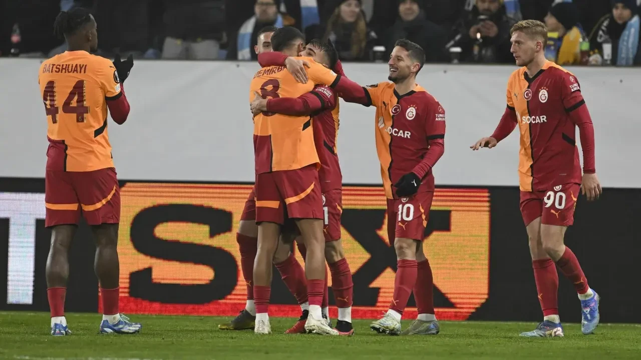 Maç 2-2 olunca canlı yayında tepki yağdı: Galatasaray tarihine geçmiş Okan Buruk’a bu yapılmaz 2