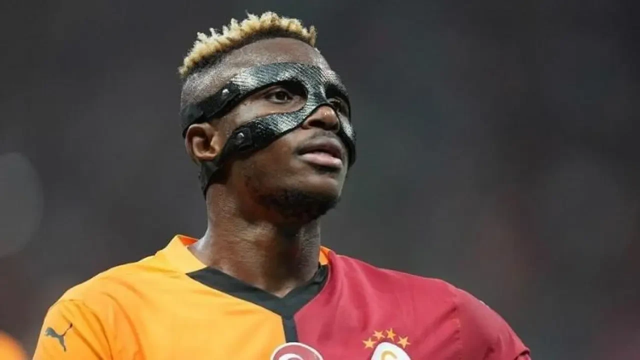 İngiliz devi Victor Osimhen için devreye girdi: Galatasaray'ın yıldızını almak için Napoli'nin kapısını çalacaklar 3