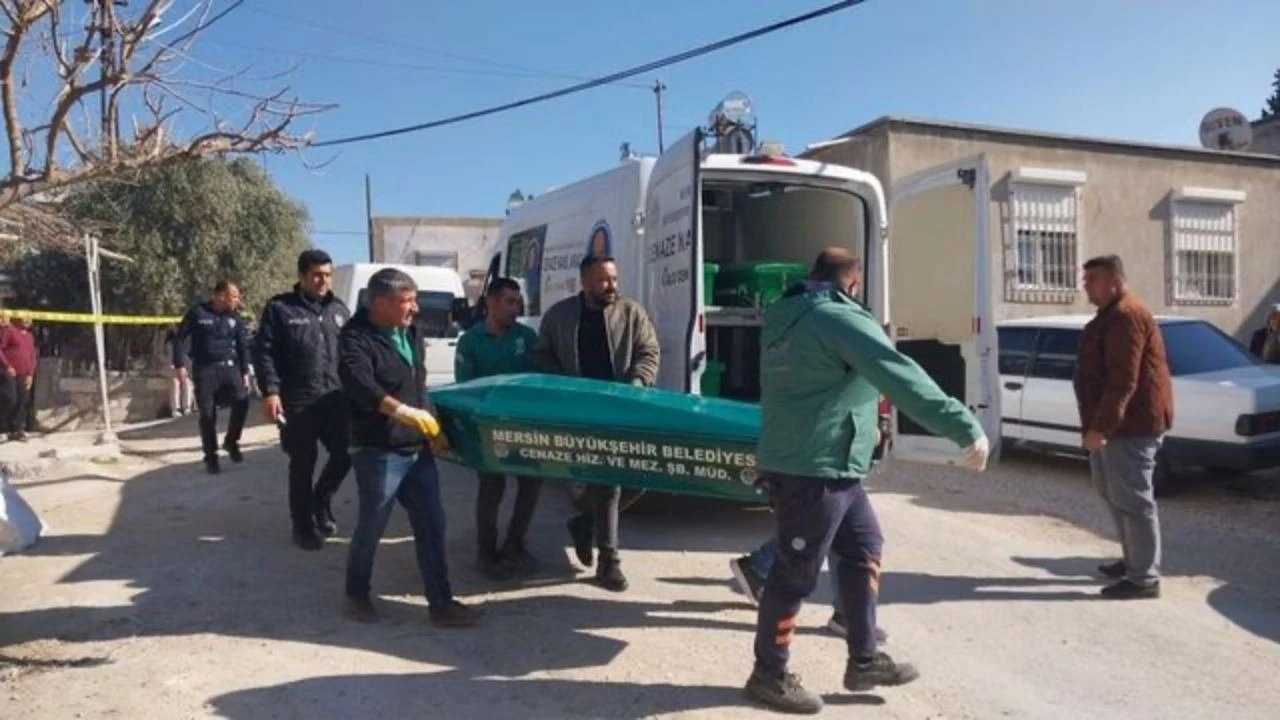 Boğazlarını Keserek Öldürdü! Cezaevinden Yeni Çıkan Torun Dedesi ve Babaannesini Katletti