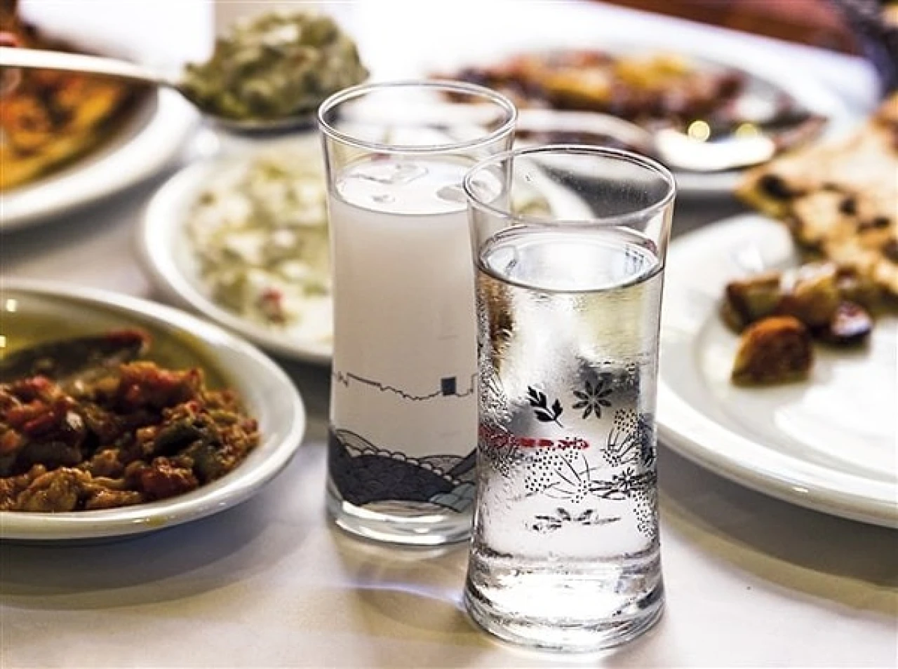 Rakı Sonrası Cila Nedir? Cilalama İçin Ne İçilmeli, Ne İçilmemeli?