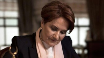 Meral Akşener, Sosyal Medyada Reklam Yüzü Oldu: Estetik Doktoru Fotoğrafı Paylaştı