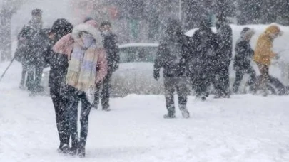 İstanbul’a Kar Geliyor! Hava Sıcaklıkları Düşecek, 1 Hafta Boyunca Soğuk Hava Etkili Olacak